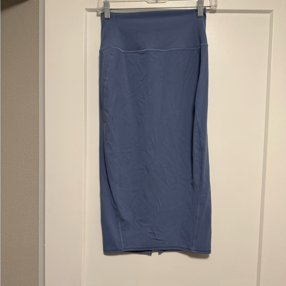 Lululemon Nulu Slim-Fit High-Rise Skirt Oasis Blue Size 6 - Picture 3 of 6